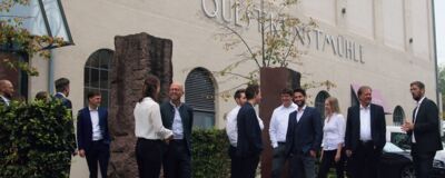 assets/images/7/QC_Team_Banner-3662120f.jpg