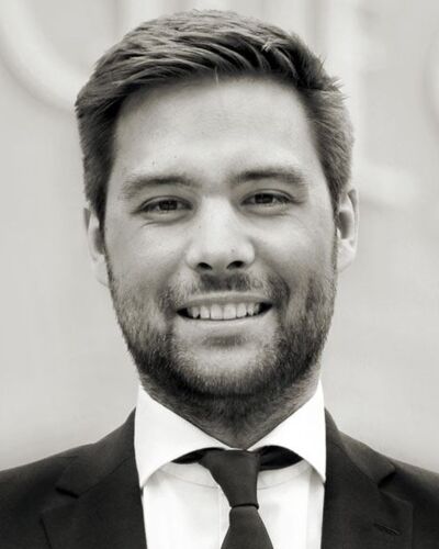 Max Mustermann